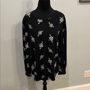 Ann Taylor Black and White Floral Blouse